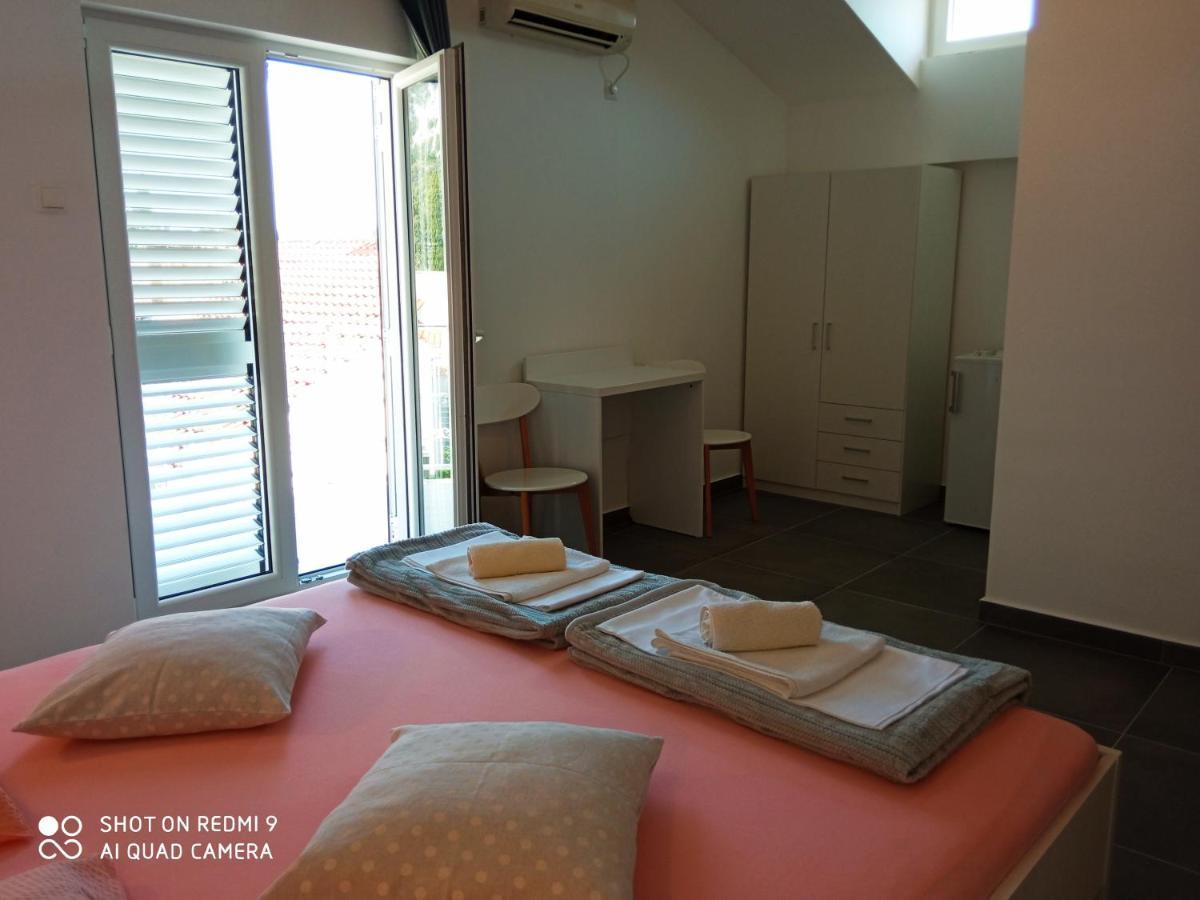 Guesthouse Kod Irene Gradac  Buitenkant foto