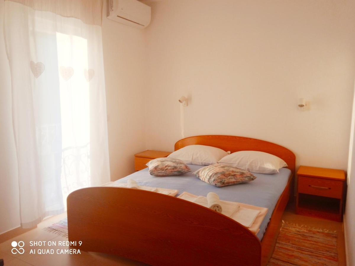 Guesthouse Kod Irene Gradac  Buitenkant foto