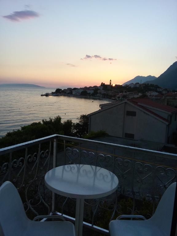 Guesthouse Kod Irene Gradac  Buitenkant foto